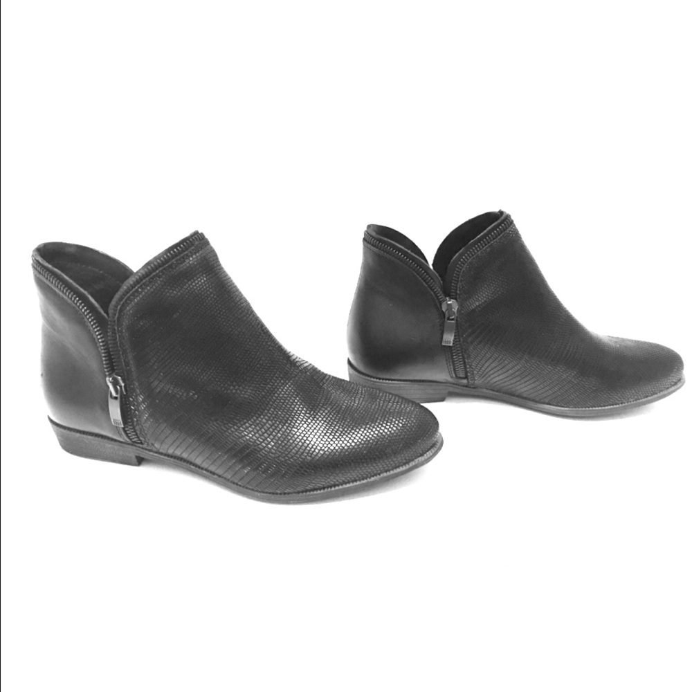 EUC Eric Michael Ankle Bootie - Ireland - Black